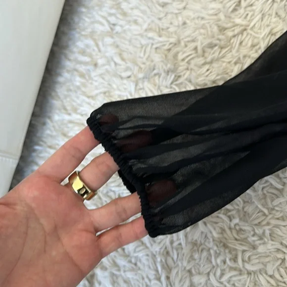 Aritzia Wilfred Free Long-Sleeve Bodysuit in Black (Size XS) - Picture 3 of 8